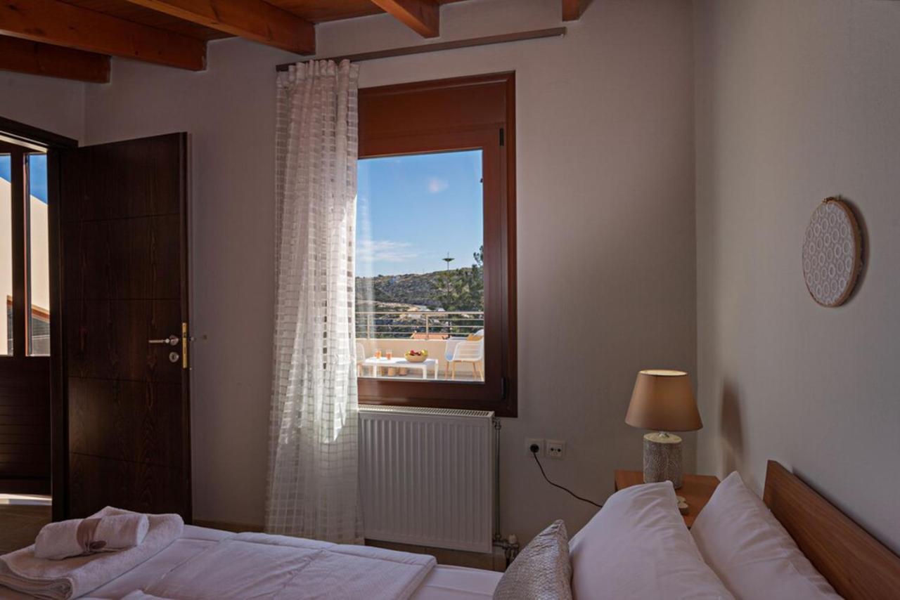 Villa Ellovos With Private Pool Rethymno  Bagian luar foto